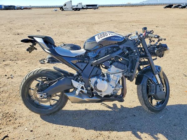 2025 CF MOTO 675SS — RSDT