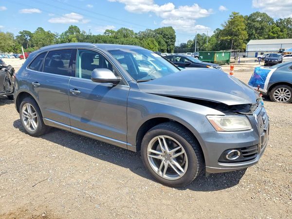 2015 AUDI Q5 Premium Plus — Passenger 3/4