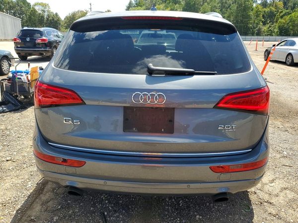 2015 AUDI Q5 Premium Plus — DIRR