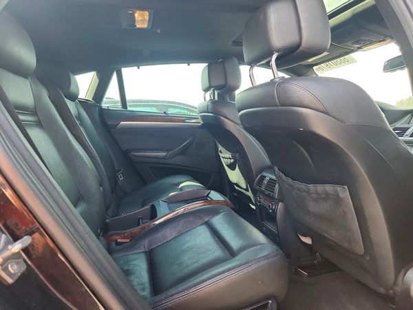 2012 BMW X6 xDrive35i