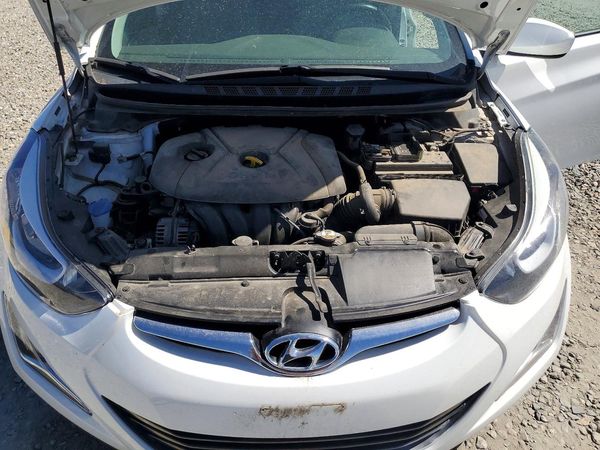 2015 HYUNDAI ELANTRA GLS(Middle)