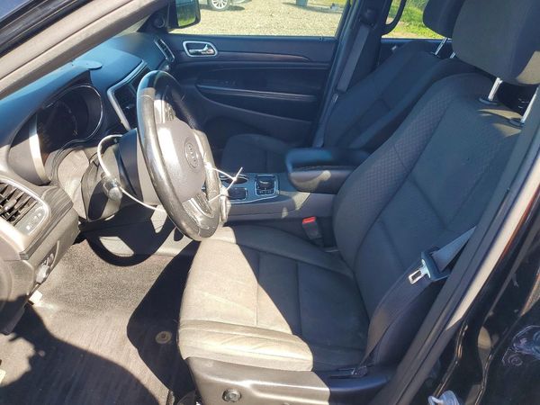 2019 JEEP GRAND CHEROKEE LAREDO 4X4