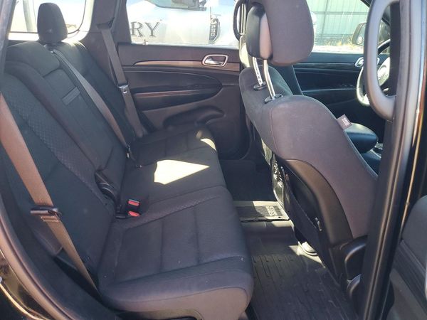 2019 JEEP GRAND CHEROKEE LAREDO 4X4