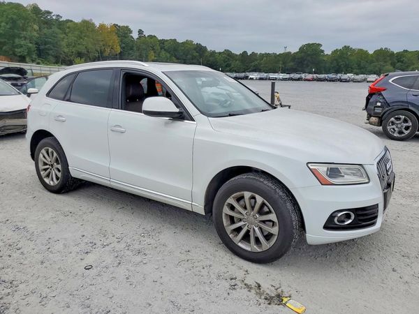 2017 AUDI Q5 quattro Premium