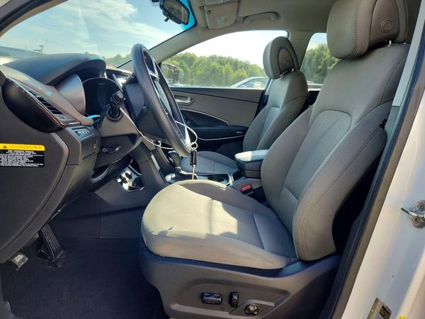 2017 HYUNDAI SANTA FE — DENT