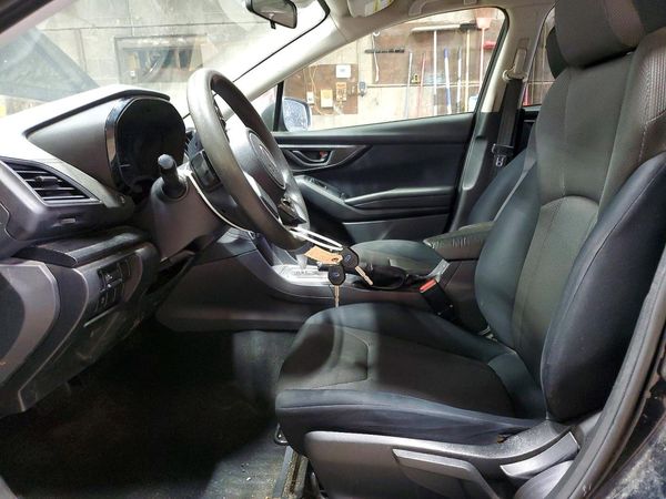 2021 SUBARU CROSSTREK Base+ES — DENT