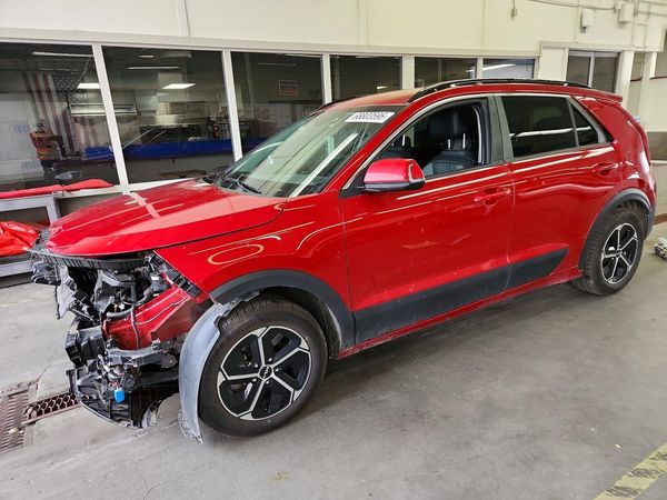 2023 KIA NIRO