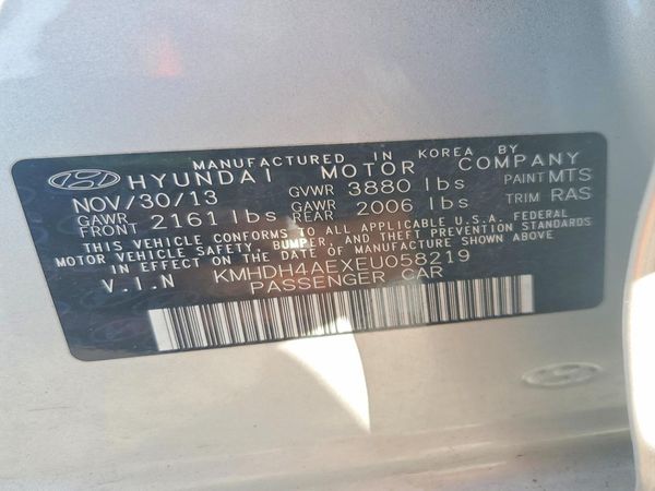 2014 HYUNDAI ELANTRA GLS (Middle)
