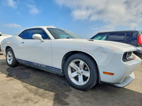 2013 DODGE CHALLENGER Base