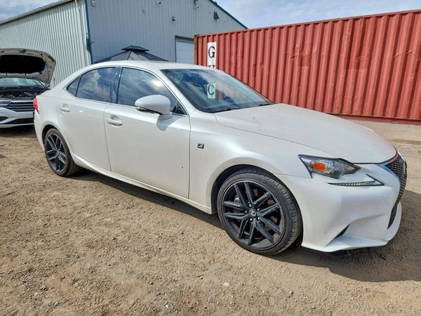 2016 LEXUS IS 300 — Passenger 3/4