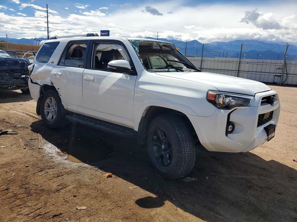 2023 TOYOTA 4RUNNER SR5 Prem — Passenger 3/4