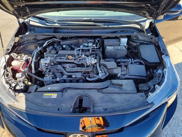 2024 TOYOTA COROLLA — Engine bay