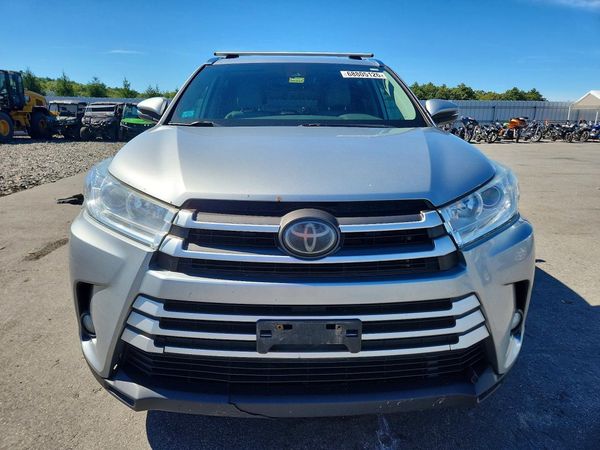 2018 TOYOTA HIGHLANDER SE/XLE