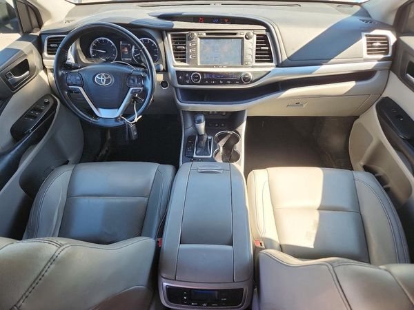 2018 TOYOTA HIGHLANDER SE/XLE