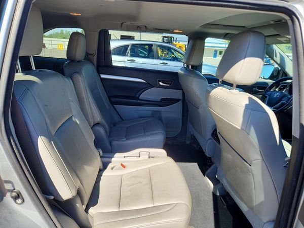 2018 TOYOTA HIGHLANDER SE/XLE