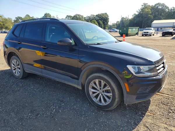 2020 VOLKSWAGEN TIGUAN S