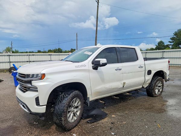 2019 CHEVROLET SILVERADO High Country — Front 3/4