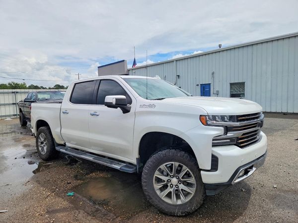 2019 CHEVROLET SILVERADO High Country — Passenger 3/4