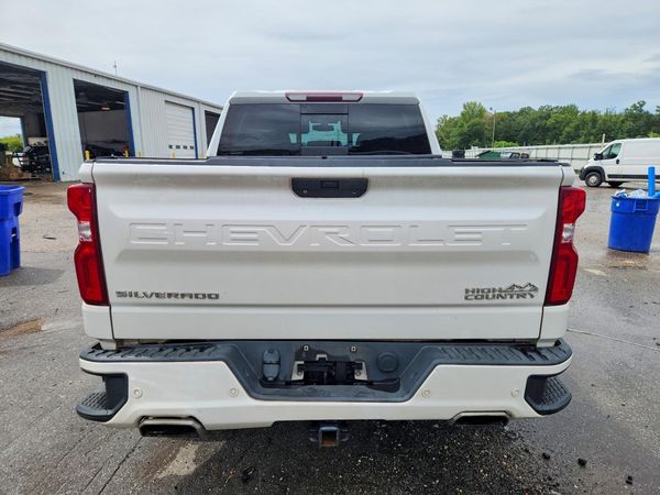 2019 CHEVROLET SILVERADO High Country — DIRR