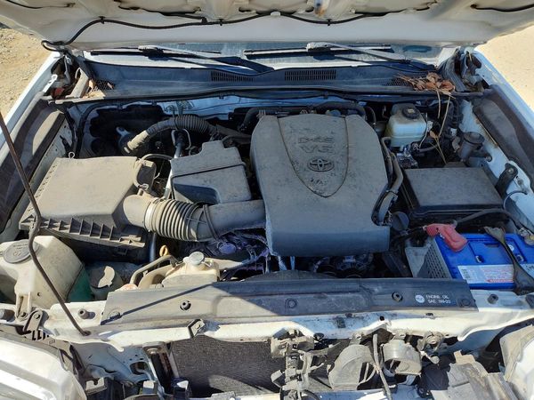 2018 TOYOTA TACOMA — Engine bay