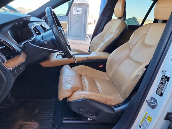2017 VOLVO XC90 Inscription
