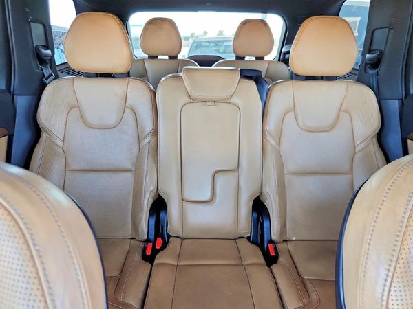 2017 VOLVO XC90 Inscription