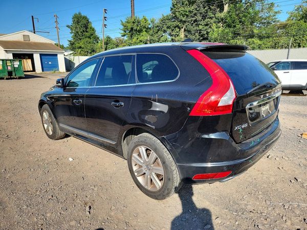 2016 VOLVO XC60