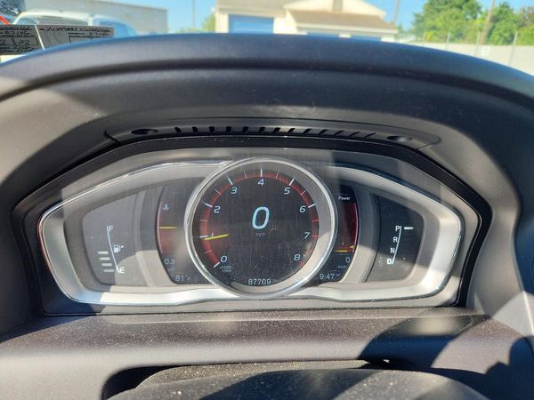 2016 VOLVO XC60
