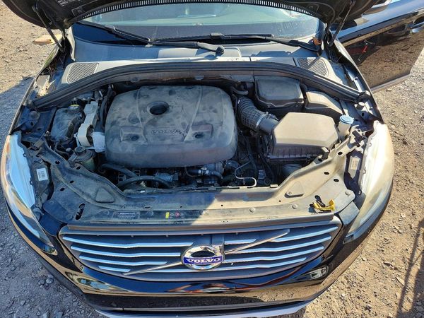 2016 VOLVO XC60