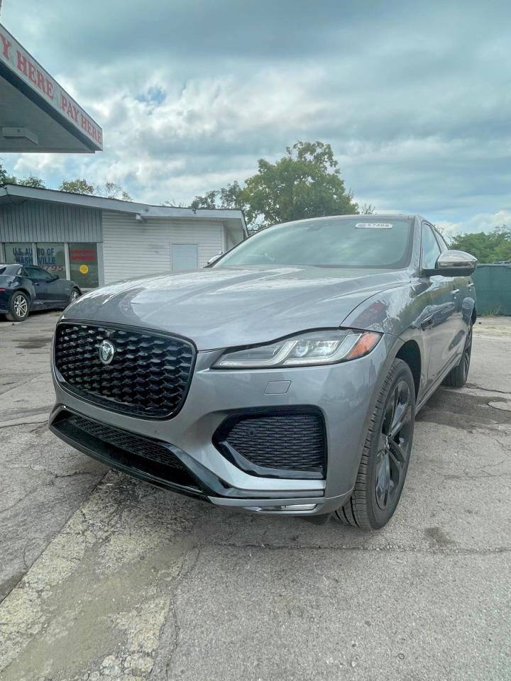 Jaguar F-PACE