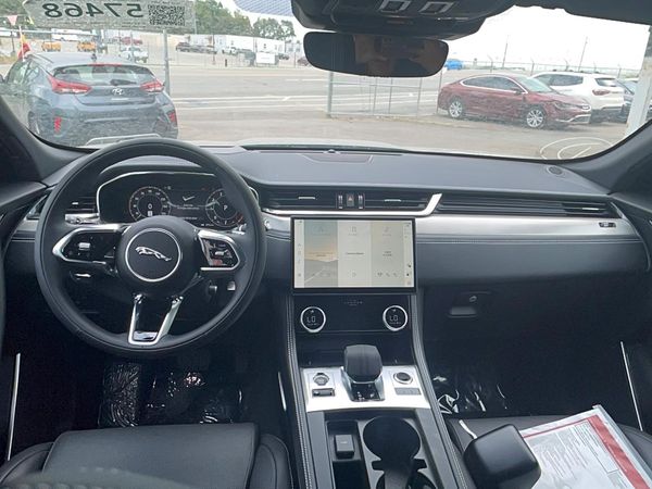 2026 JAGUAR F-PACE