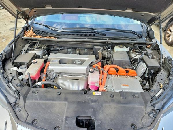 2021 LEXUS NX 300H 300H Comfort — Engine bay
