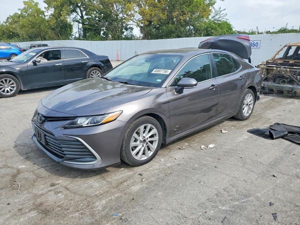 2023 TOYOTA CAMRY — Front 3/4