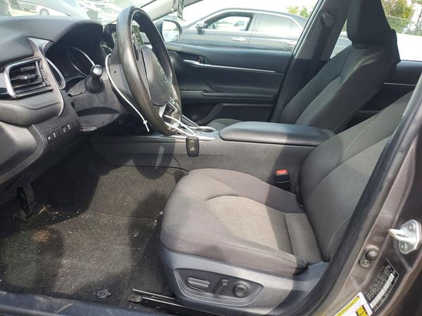 2023 TOYOTA CAMRY — DENT
