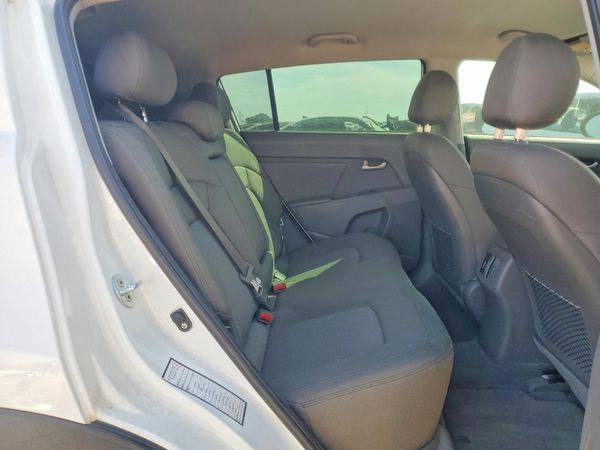 2016 KIA SPORTAGE LX w/Popular Pkg