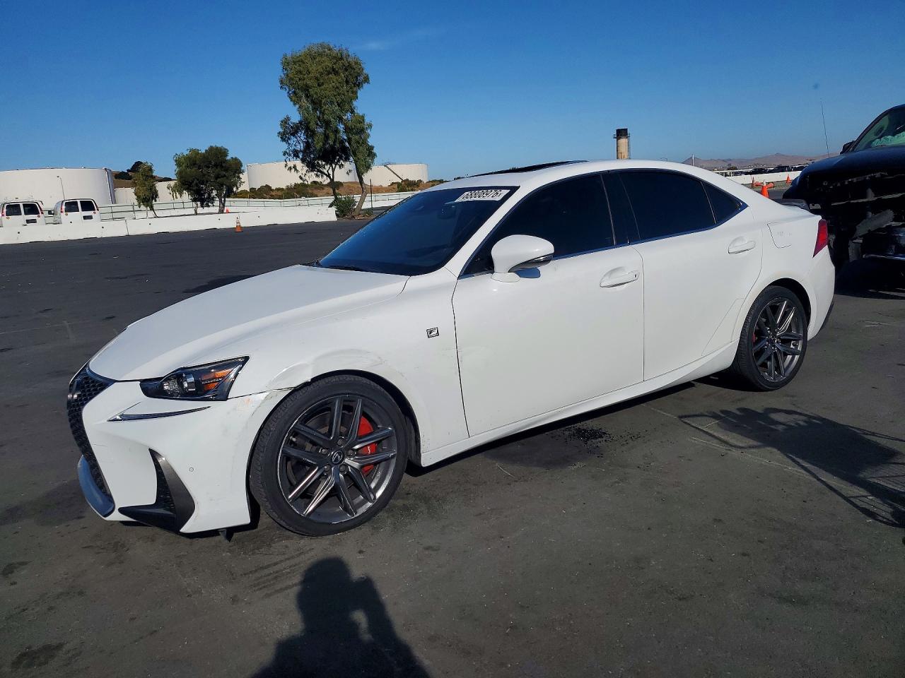 2018 LEXUS IS 300 — Front 3/4