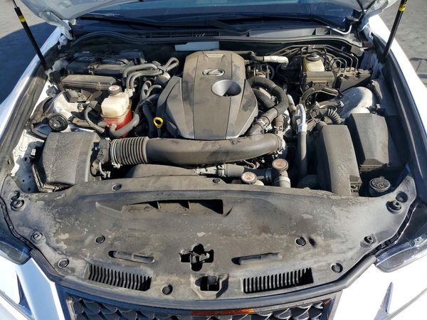 2018 LEXUS IS 300 — Engine bay