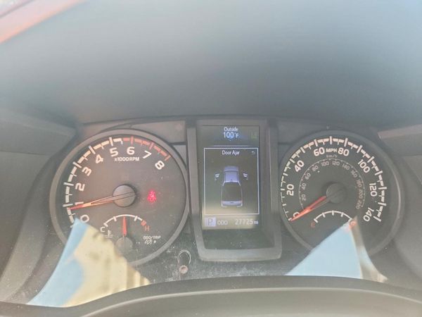 2019 TOYOTA TACOMA SR5