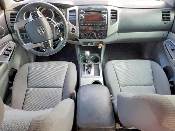 2012 TOYOTA TACOMA