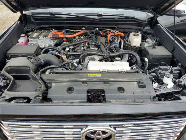 2025 TOYOTA TACOMA — Engine bay
