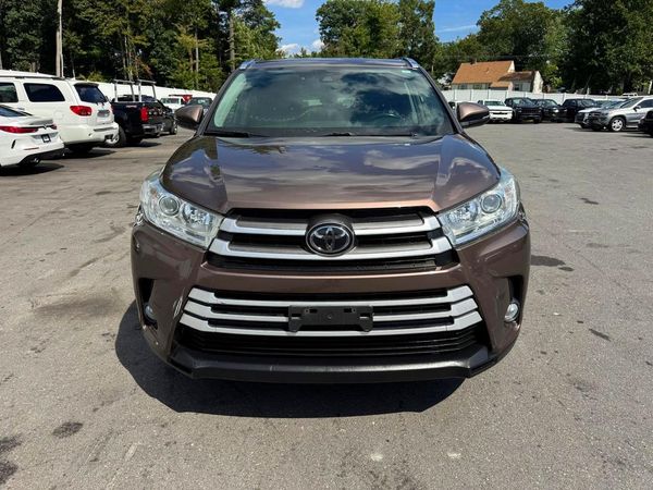 2019 TOYOTA HIGHLANDER SE/XLE
