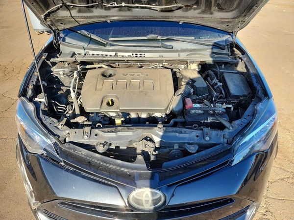 2018 TOYOTA COROLLA — Engine bay