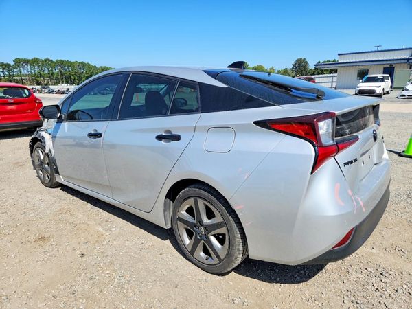 2022 TOYOTA PRIUS