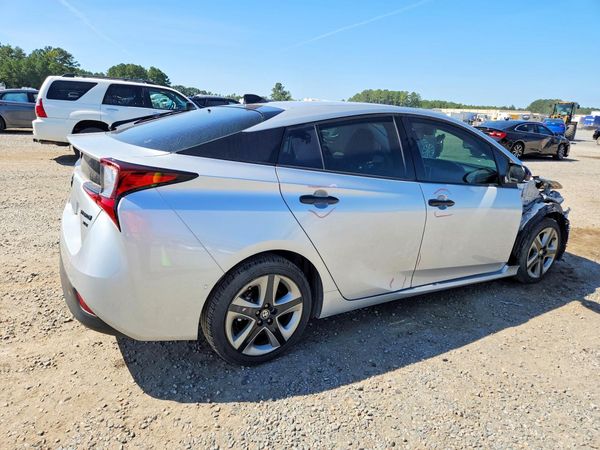 2022 TOYOTA PRIUS