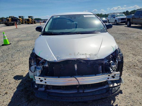 2022 TOYOTA PRIUS