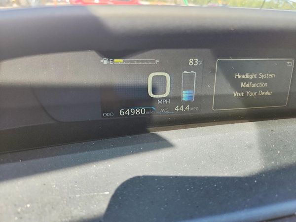 2022 TOYOTA PRIUS