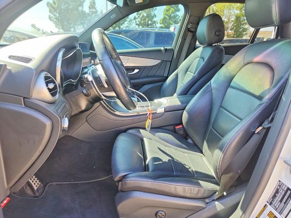 2021 MERCEDES-BENZ GLC GLC300 — DENT