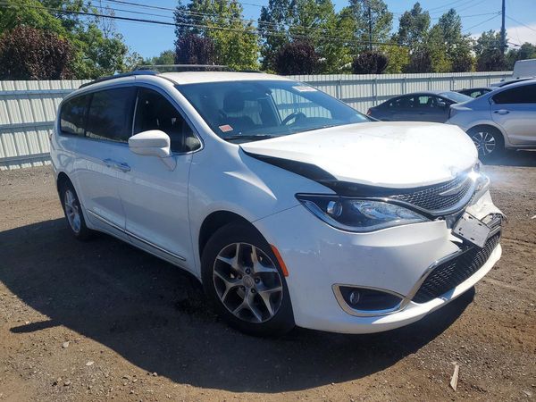 2020 CHRYSLER PACIFICA Touring L