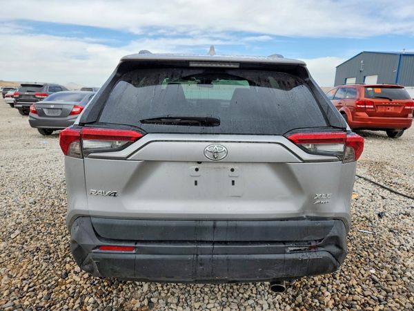 2020 TOYOTA RAV4 XLE — DIRR