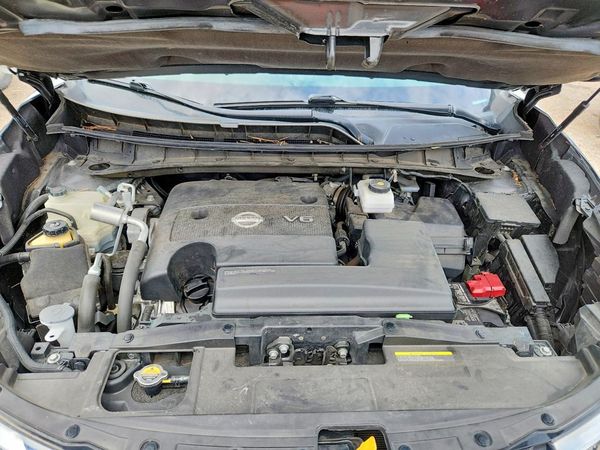 2022 NISSAN MURANO — Engine bay